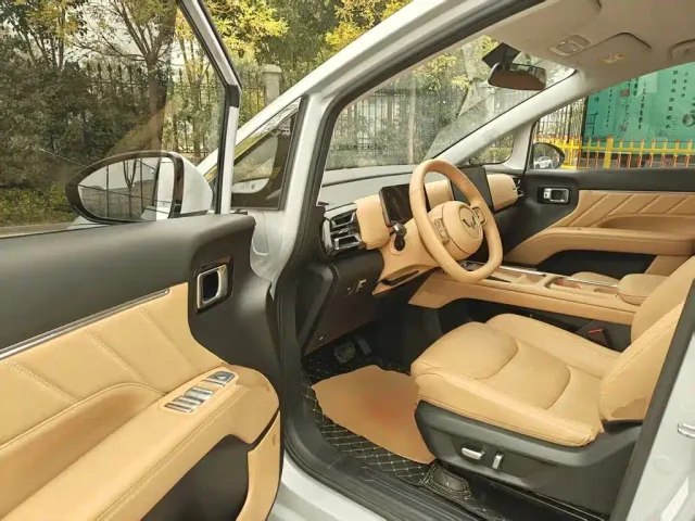 Wuling Starlight 730 — Фото автомобиля 15
