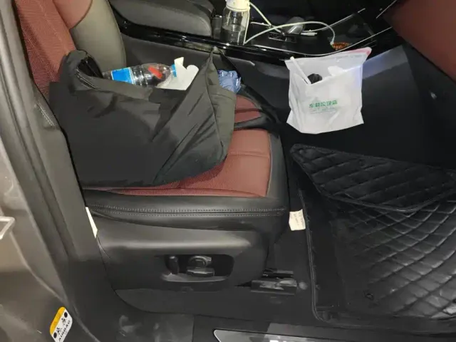 Land Rover Range Rover Evoque — Фото автомобиля 8