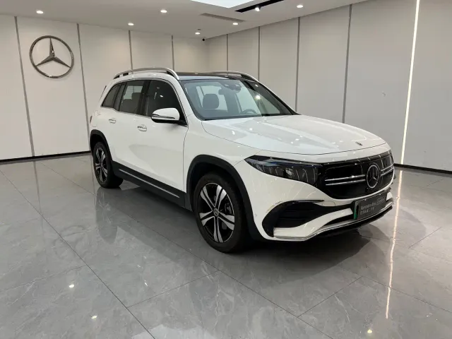 Mercedes-Benz EQB — Фото автомобиля 3