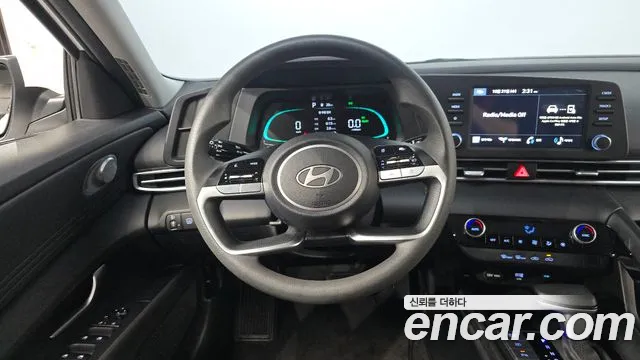 Hyundai Avante CN7 — Фото автомобиля 13