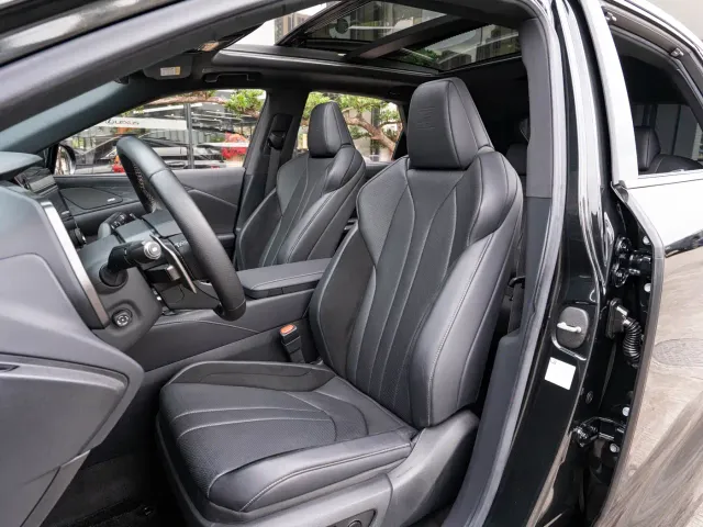 Lexus RX — Фото автомобиля 11