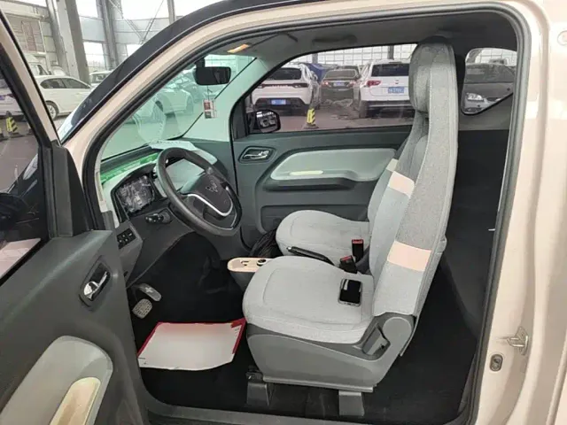 Wuling Hongguang Mini EV — Фото автомобиля 14