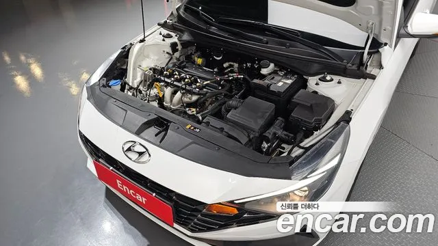 Hyundai AVANTE Avante (CN7) 1.6 LPi (Для проката) — Фото автомобиля 6