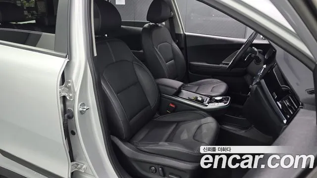 Kia Niro Niro Plus Air — Фото автомобиля 26