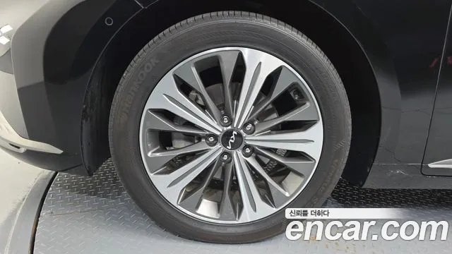 Kia K8 Hybrid — Фото автомобиля 5