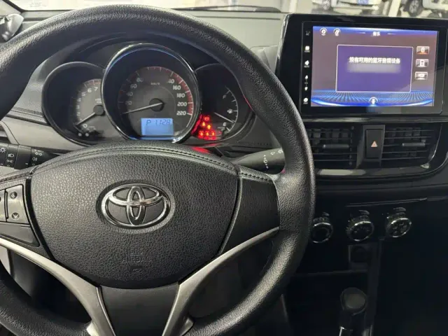 Toyota Vios — Фото автомобиля 6