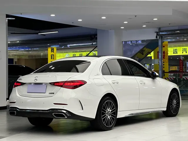 Mercedes-Benz C-Class — Фото автомобиля 4