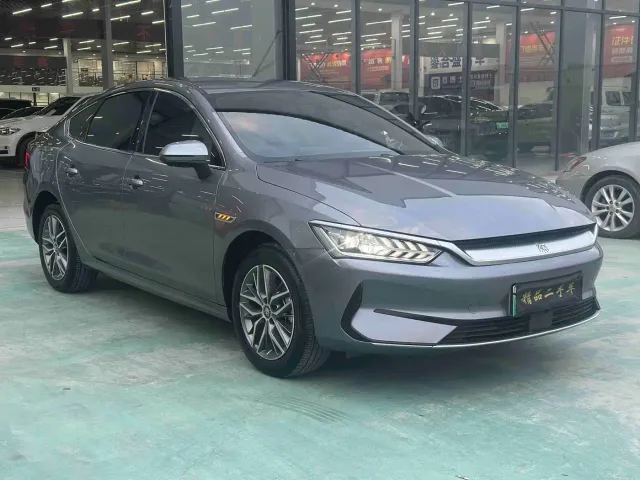BYD Qin PLUS — Фото автомобиля 3