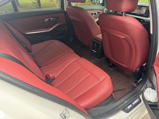 BMW 3 Series — Фото автомобиля 16