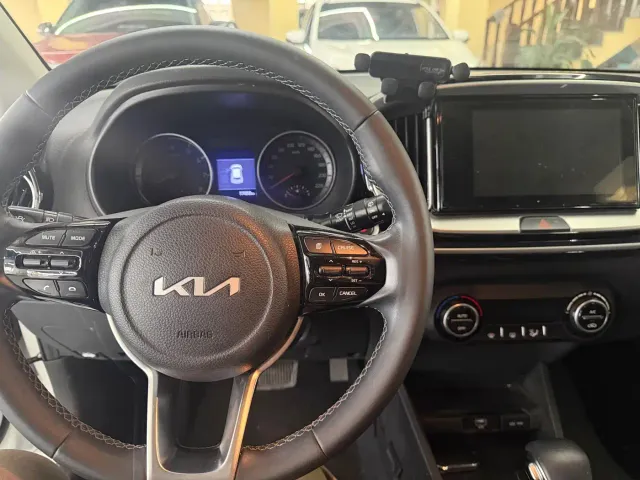 Kia KX1 — Фото автомобиля 13
