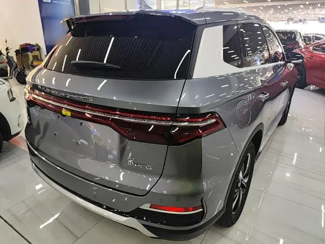 BYD Song Pro — Фото автомобиля 6