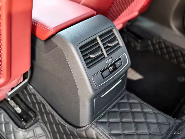 Audi A4L — Фото автомобиля 13
