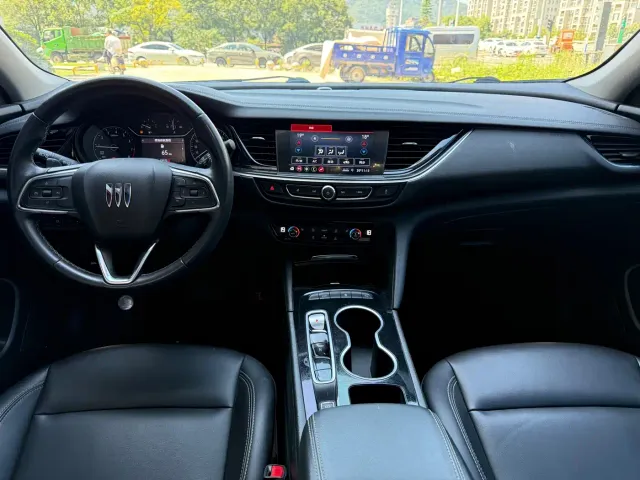Buick Regal — Фото автомобиля 5