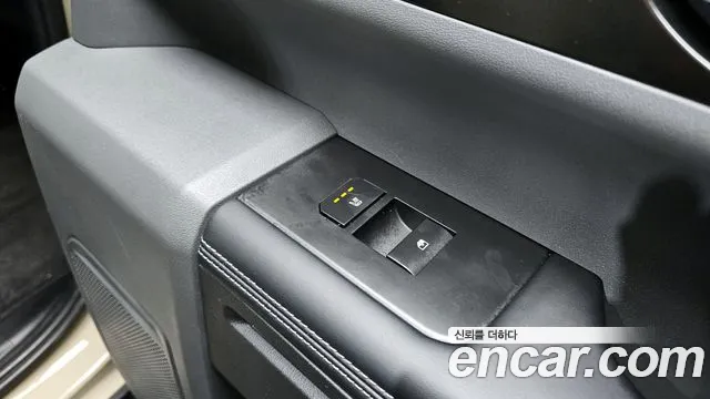 Kia Tasman Tasman 2.5T Бензин 4WD — Фото автомобиля 18