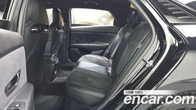 Hyundai Avante CN7 — Фото автомобиля 18