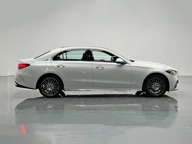 Mercedes-Benz C-Class — Фото автомобиля 7