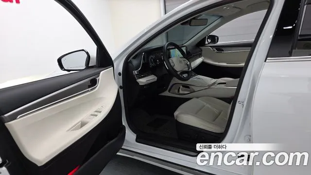 Hyundai Grandeur — Фото автомобиля 10