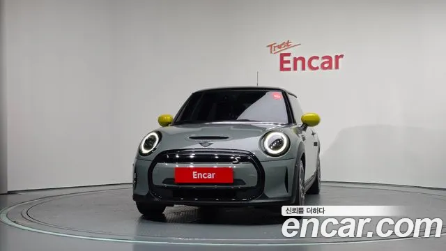 MINI Cooper Cooper Electric — Фото автомобиля 3