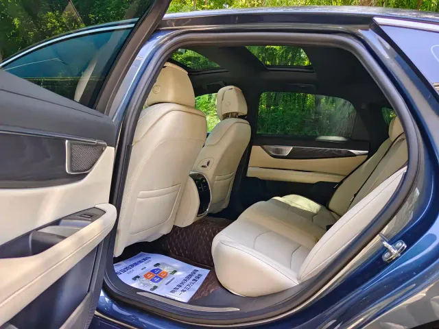 Cadillac CT6 — Фото автомобиля 16