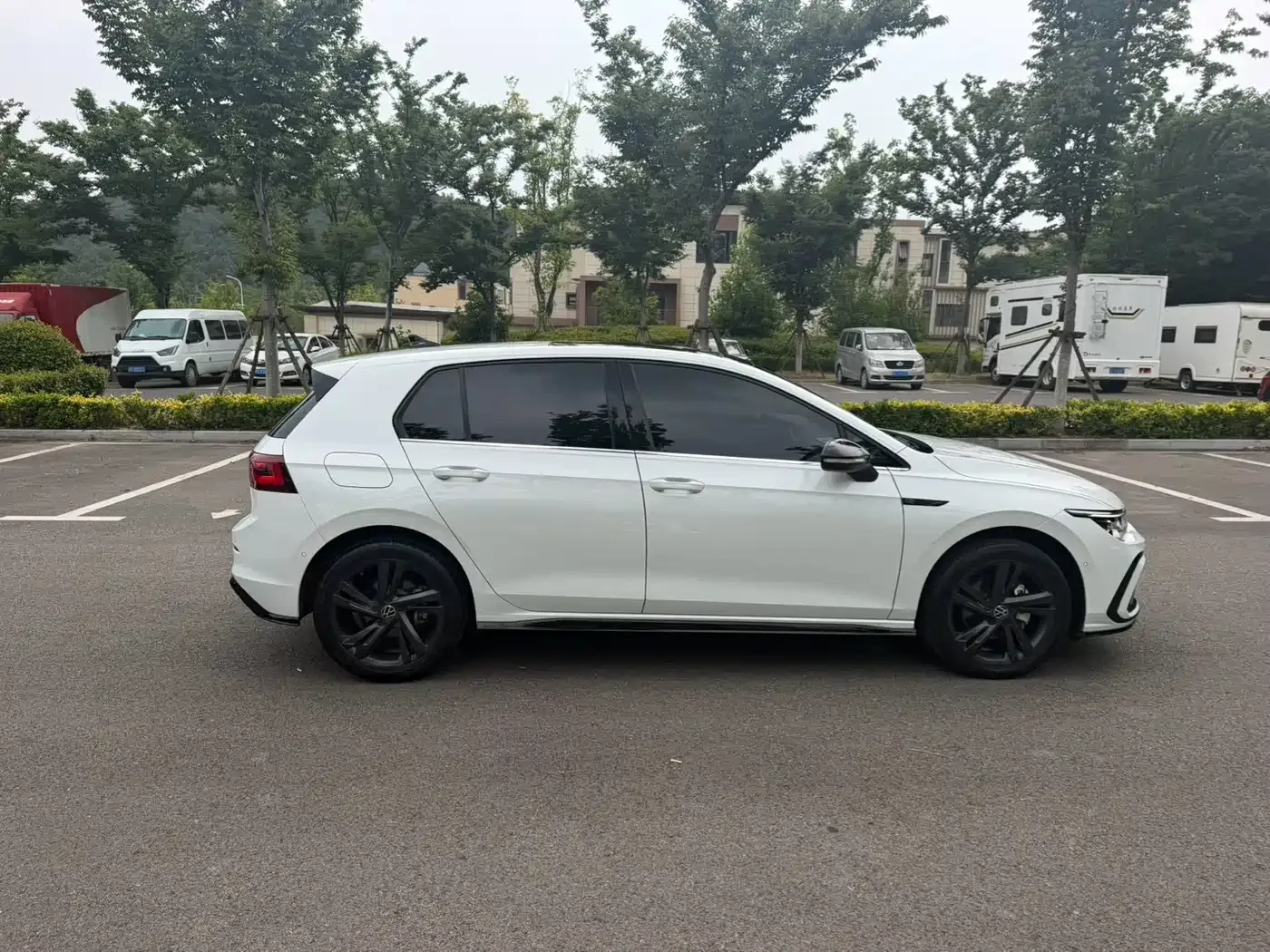Volkswagen Golf 2023 Model 280TSI DSG R-Line — Фото автомобиля 4