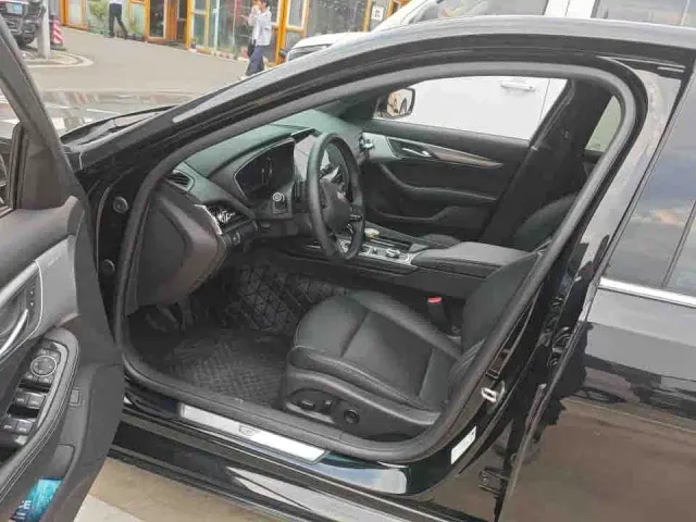 Cadillac CT5 — Фото автомобиля 4