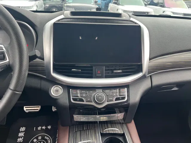 Haval H9 — Фото автомобиля 10