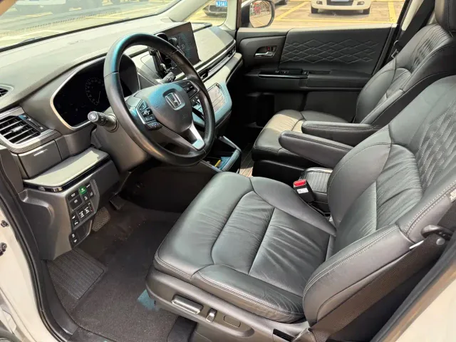 Honda Elysion — Фото автомобиля 7