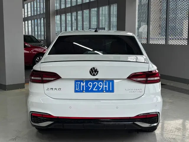 Volkswagen Lavida — Фото автомобиля 14
