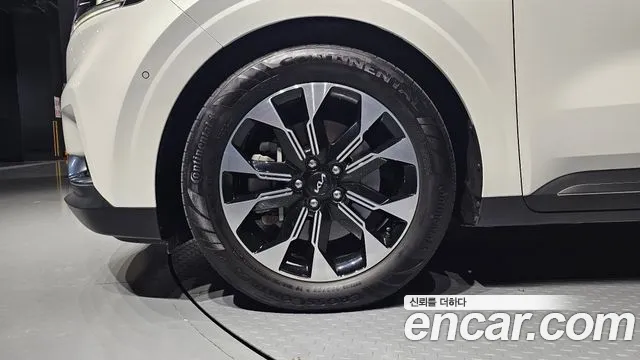 Kia Canival Carnival 4 поколение Дизель 9 мест Signature — Фото автомобиля 5