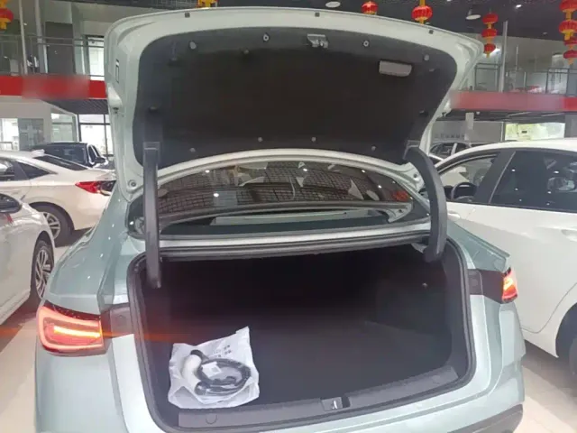 BYD Seal 06 — Фото автомобиля 18