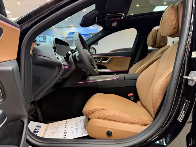 Mercedes-Benz E-Class — Фото автомобиля 6