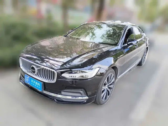 Фотография автомобиля — Volvo S90