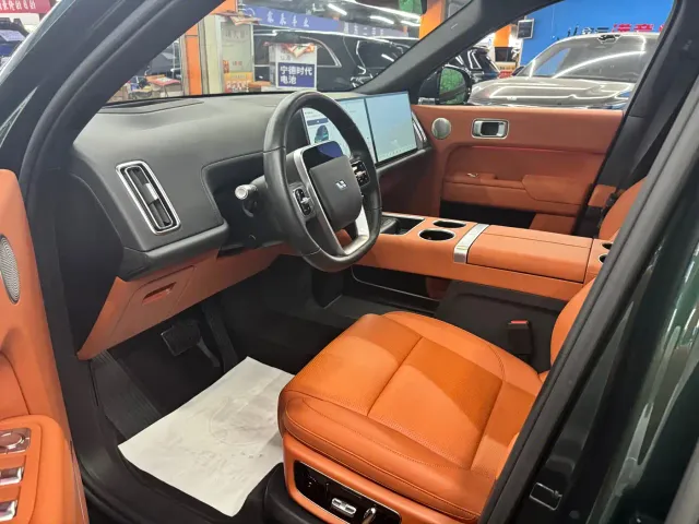 Li Auto L9 — Фото автомобиля 3