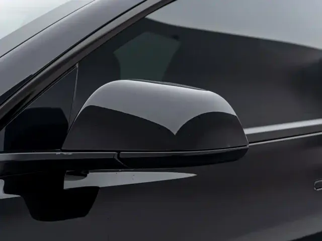 Tesla Model 3 — Фото автомобиля 13