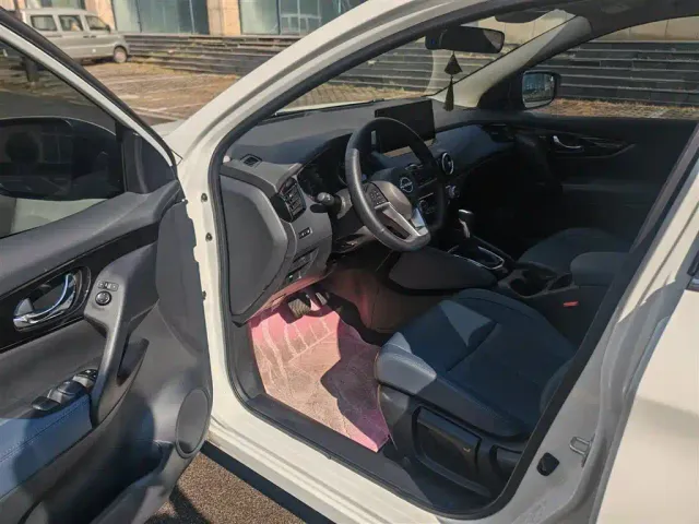 Nissan Qashqai — Фото автомобиля 10