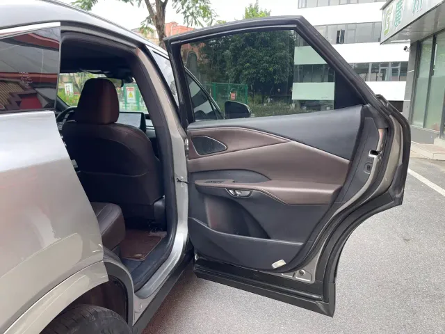 Lexus RX — Фото автомобиля 16