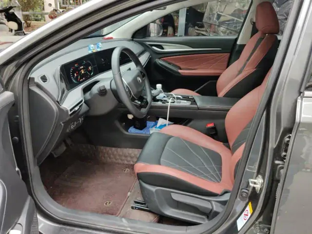 Changan Eado — Фото автомобиля 9