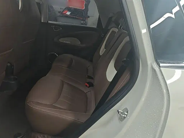 Wuling Bingo — Фото автомобиля 16