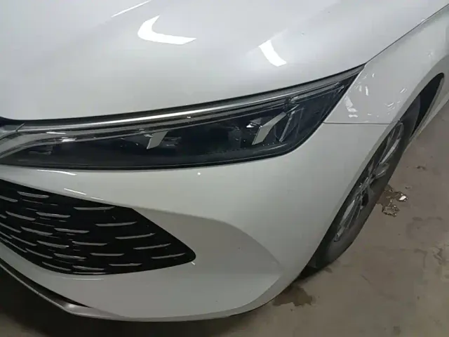 BYD Qin L — Фото автомобиля 23