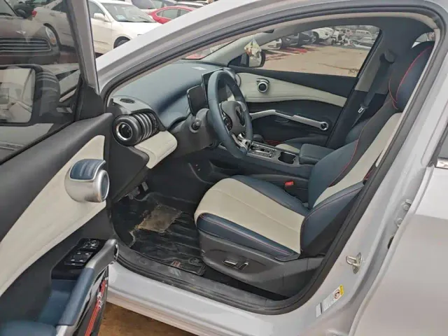BYD Yuan PLUS — Фото автомобиля 15