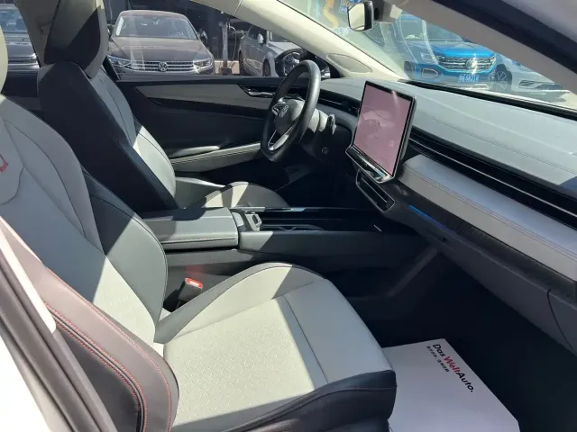 Volkswagen ID.7 Vizzion — Фото автомобиля 12