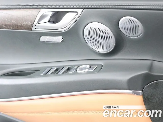 Genesis GV80 — Фото автомобиля 15