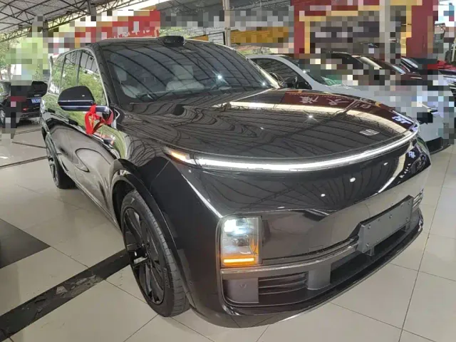 Li Auto L9 — Фото автомобиля 3
