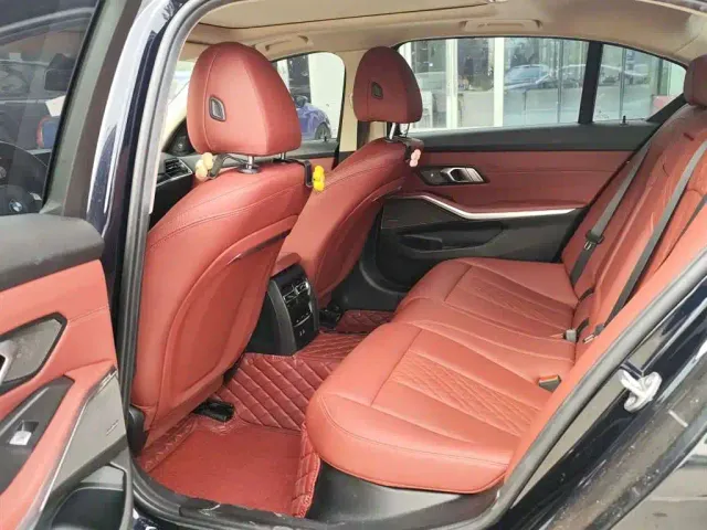 BMW 3 Series — Фото автомобиля 6