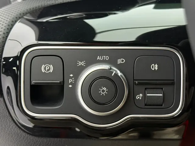 Mercedes-Benz A-Class — Фото автомобиля 19