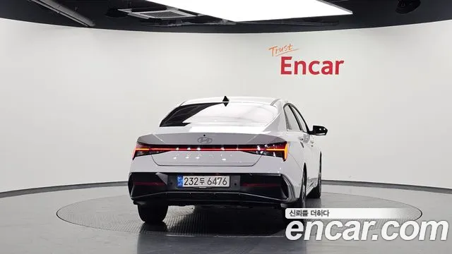 Hyundai AVANTE Новый Avante (CN7) — Фото автомобиля 4