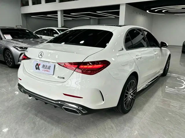 Mercedes-Benz C-Class — Фото автомобиля 4