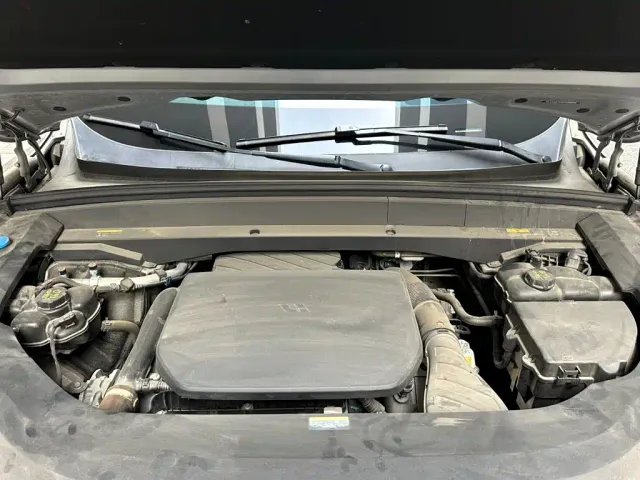 Li Auto L8 — Фото автомобиля 7