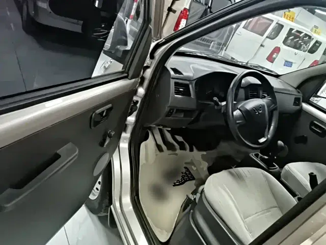 Wuling Rongguang S — Фото автомобиля 15