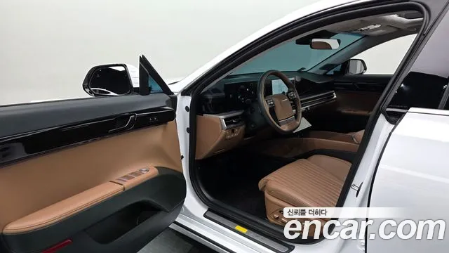 Hyundai Grandeur GN7 — Фото автомобиля 10
